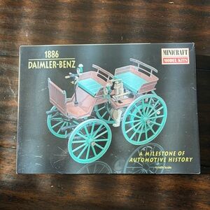 1886 Daimler-Benz Model Kit by Minicraft 1/16 Scale Complete and Unassembled